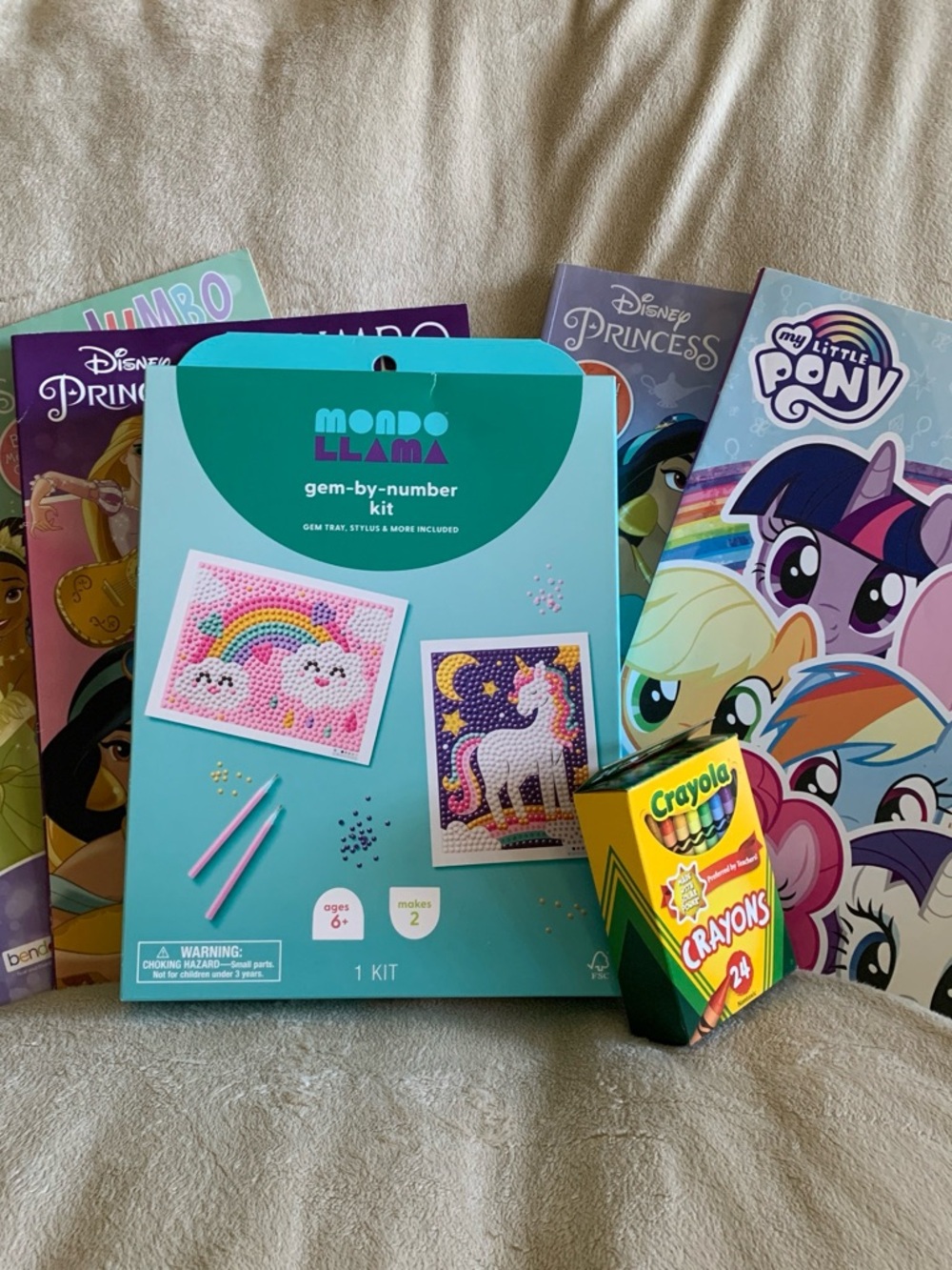 Crayola Yellow Crayons with Teal Mondo Llama Gem-by-Number Kit
